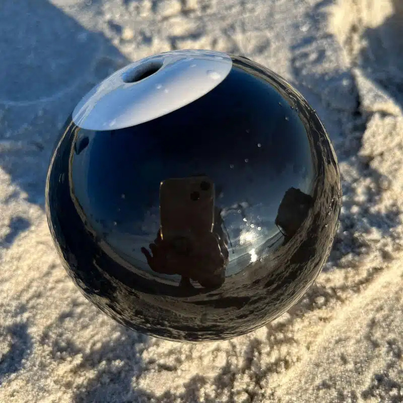 Earth small, black Earth small, black