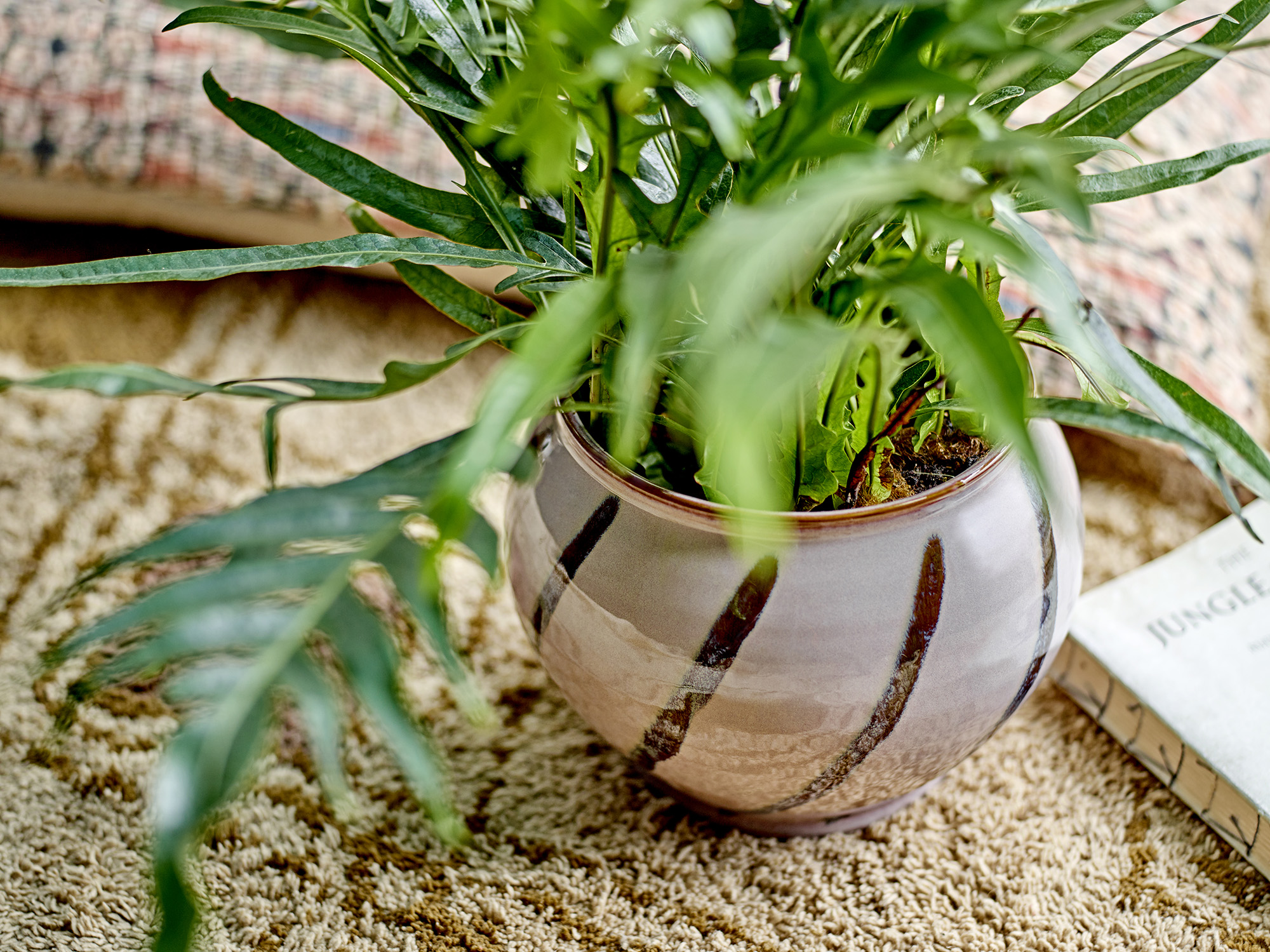 Iman Urtepotteskjuler, Rosa, Stentøj, D21xH16 cm