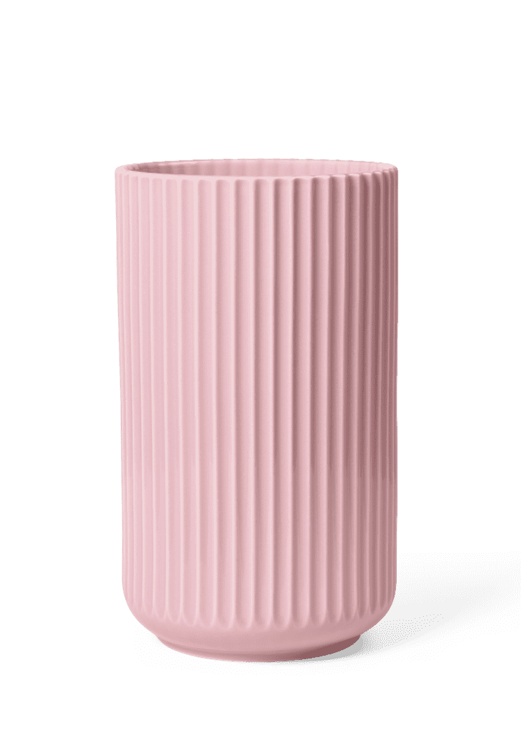 Se Lyngby Porcelæn - Lyngbyvase H25 rosa porcelæn hos Rikki Tikki Shop