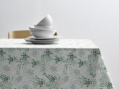 Södahl Viola Akryldug med antislip 140 cm Green - i metermål